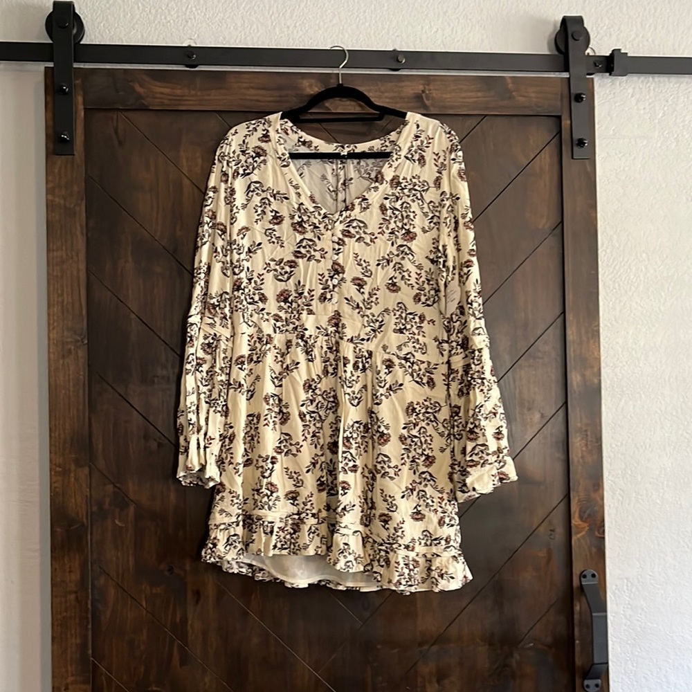 Dress mini. Long sleeve. Size L